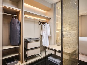 J Hotel Shanghai Tower