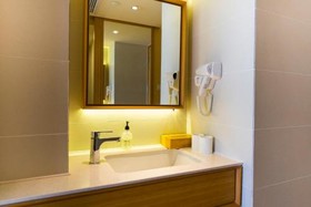 Ji Hotel Shanghai Fengxian South Bridge