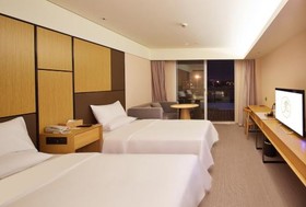 Ji Hotel Shanghai Fengxian South Bridge