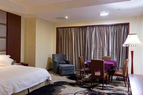 Jinfeng International Hotel