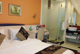 Jingcai Life Party Hotel
