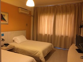 Jinjiang Inn Shanghai Xujiahui Tianyaoqiao Road