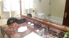 Jin Jiang Pine City Hotel