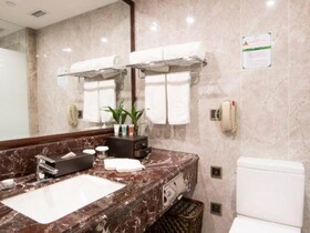 Jin Jiang Pine City Hotel