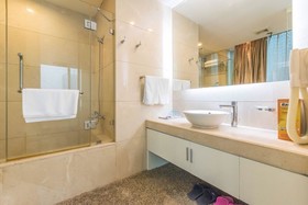 Jinying International Apartment Hotel