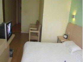 Jitai Hotel Shanghai Bailian Zhonghuan Commerce Plaza