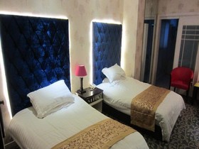 Jiu Jiu Holiday Hotel