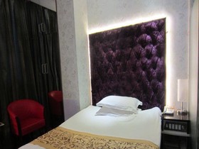Jiu Jiu Holiday Hotel