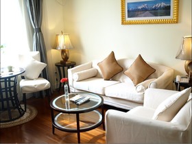 Ladoll Service Apartments