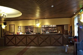 Le Tour Traveler's Rest Youth Hostel