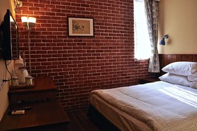 Le Tour Traveler's Rest Youth Hostel