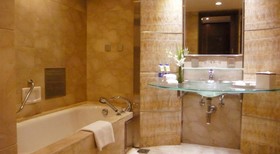 Luxemon Hotel