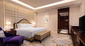 Radisson Blu Forest Manor Hotel, Shanghai Hongqiao