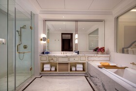 Radisson Blu Forest Manor Hotel, Shanghai Hongqiao