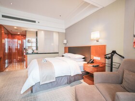 Ramada Plaza by Wyndham Shanghai Pudong Airport