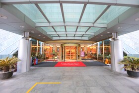Ramada Plaza by Wyndham Shanghai Pudong Airport