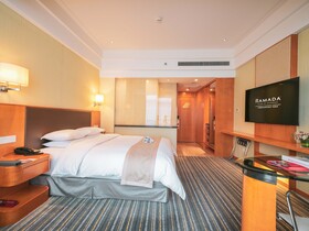 Ramada Plaza by Wyndham Shanghai Pudong Airport