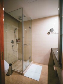 Ramada Plaza by Wyndham Shanghai Pudong Airport