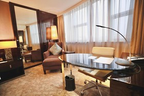Renaissance Shanghai Pudong Hotel