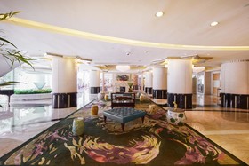 Renaissance Shanghai Pudong Hotel