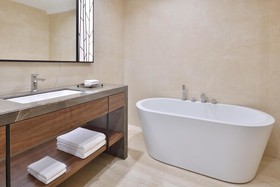 Renaissance Shanghai Pudong Hotel