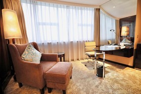 Renaissance Shanghai Pudong Hotel