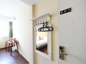Shanghai Nanjing Road Youth Hostel