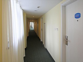 Starway Hotel