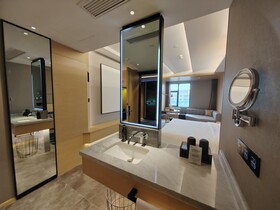 Tuke Hotel