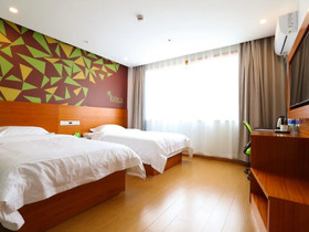Vatica Shanghai Jinshan District Jinshan International Trade City Weihong Road Hotel