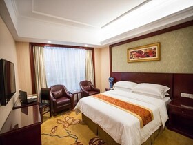 Vienna Hotel Sh Wildlife Park Station