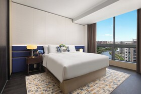 Voco Suites Shanghai Hongqiao CBD