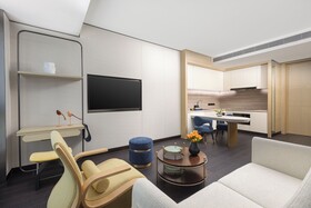Voco Suites Shanghai Hongqiao CBD