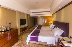 Manhattan Kinlen Hotel
