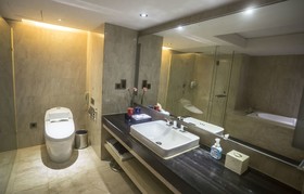 Manhattan Kinlen Hotel