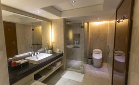 Manhattan Kinlen Hotel