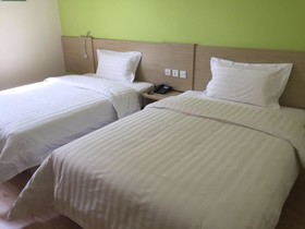 7Days Inn Tangshan South Lake Park