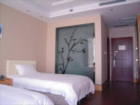 GreenTree Inn Qianan Fortune Center Hotel