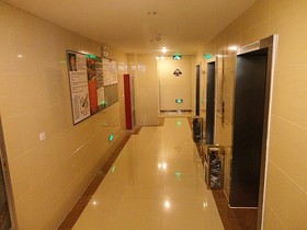 GreenTree Inn Shandong Weihai North Qingdao Road Express Hotel