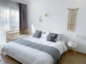 Heymi The Family Manor