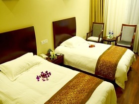 Greentree Inn Yantai Longkou East Bus Station Shell Hotel