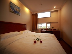 Greentree Inn Yantai Longkou East Bus Station Shell Hotel