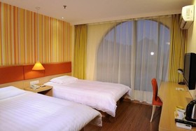 Home Inn Yantai Yingchun Avenue