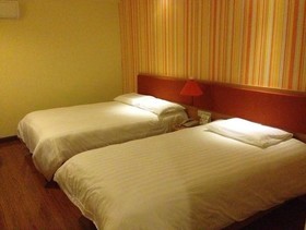 Home Inn Yantai Yingchun Avenue