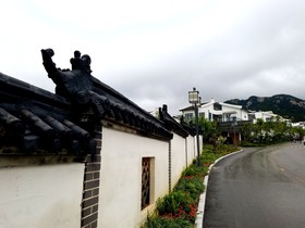 The Brigh Eco Hotel