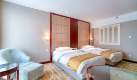 Yantai Meiya International Apt. Hotel