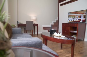 Yantai Meiya International Apt. Hotel