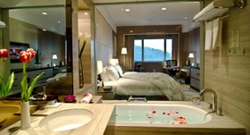 Grand Pacific Hotel