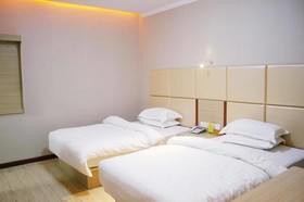 Golden Phoenix Business Hotel