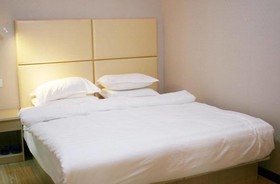 Golden Phoenix Business Hotel